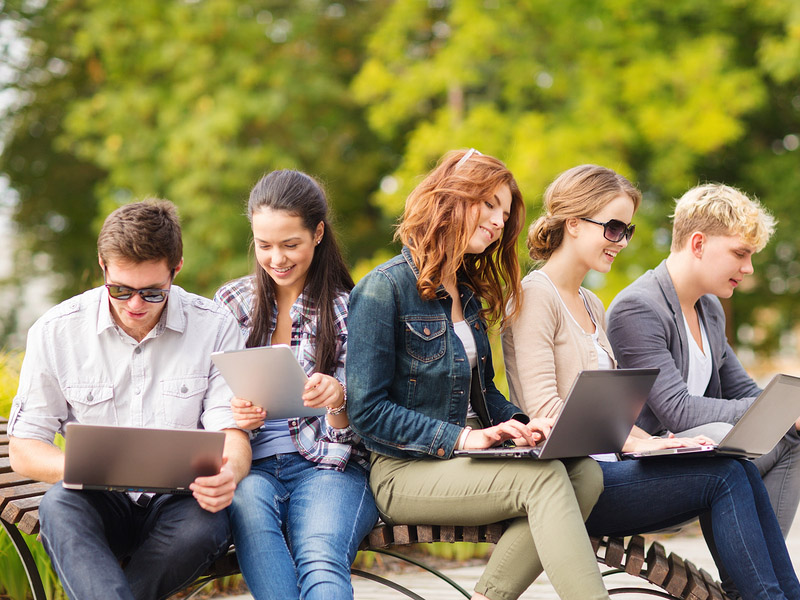 一秒发1000条手机号的软件